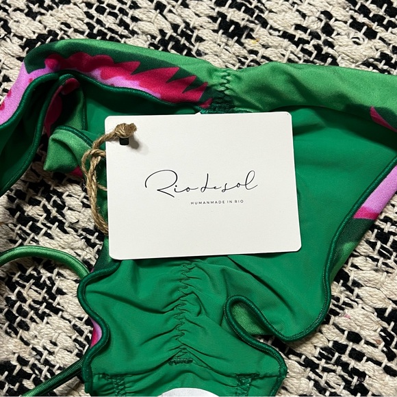 New Rio de Sol Brazilian Bikini Bottoms in Parrots Frufru Size Medium - Picture 11 of 12